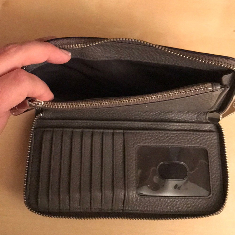 Marc Jacobs Wallet - image 6